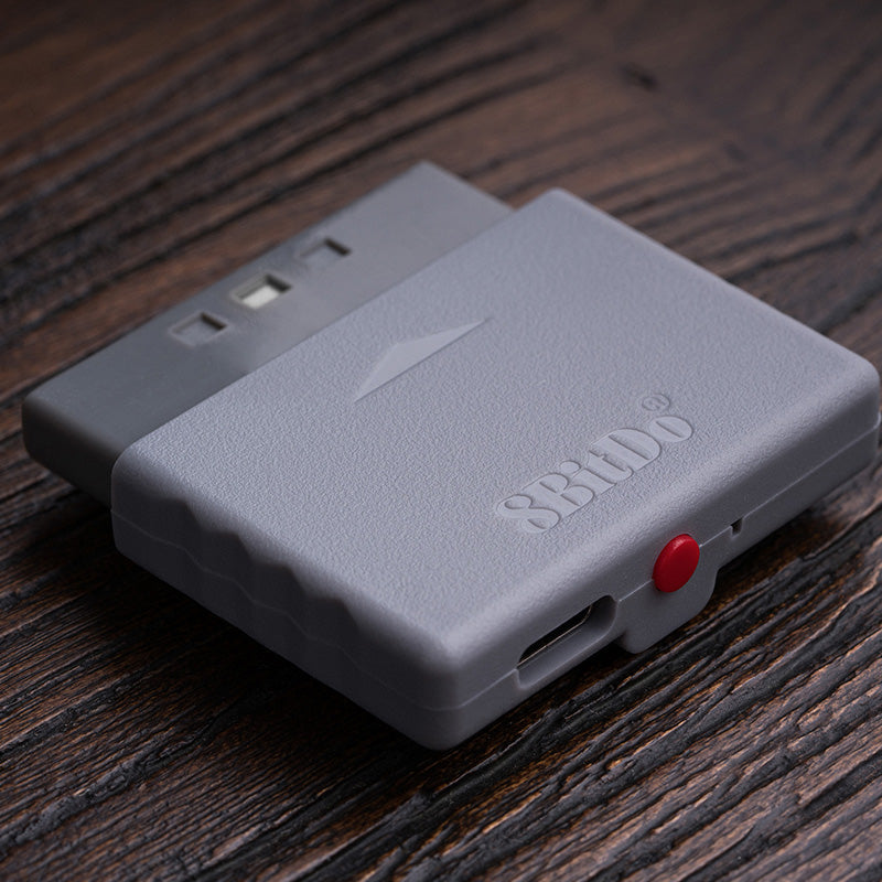 8BitDo Retro Receiver for PS1 PS2 - Adapter Design for Flexible Gaming Connections