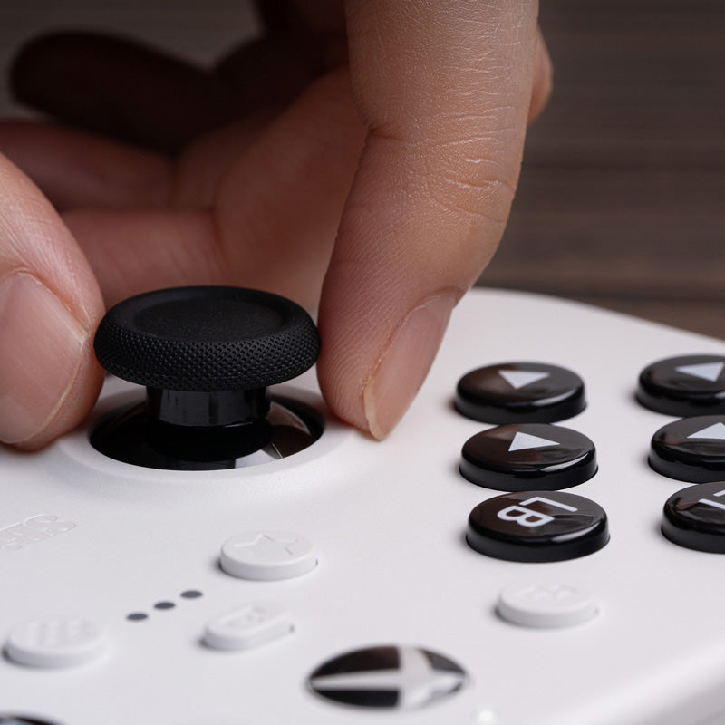 8BitDo Lite SE 2.4G Wireless Controller for Xbox - Controller Design for Streamlined Gaming Sessions