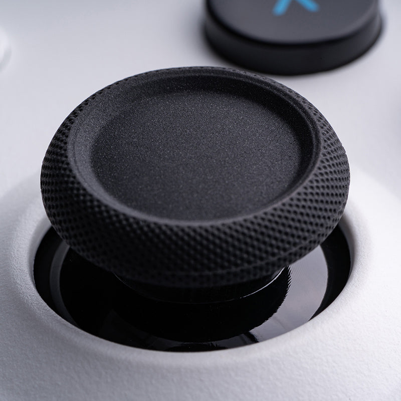 8BitDo Pro 2 Wired Controller for Xbox (Hall Effect joysticks) - Controller Design for Streamlined Gaming Sessions