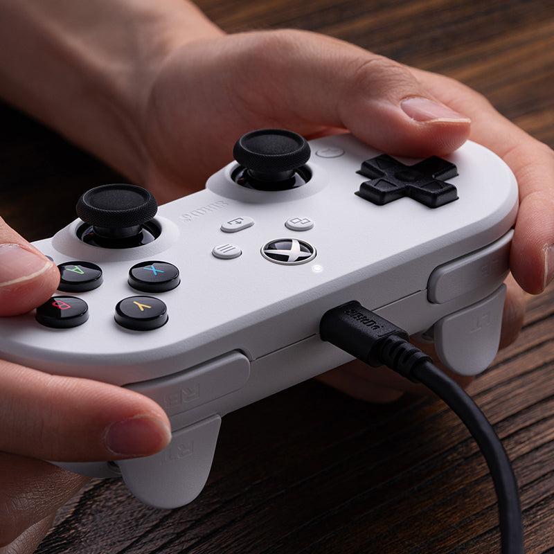 8BitDo Pro 2 Wired Controller for Xbox (Hall Effect joysticks) - Controller Design for Streamlined Gaming Sessions