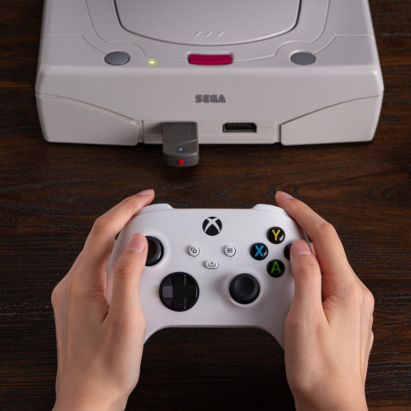 8BitDo Retro Receiver for Saturn - Adapter Design for Flexible Gaming Connections