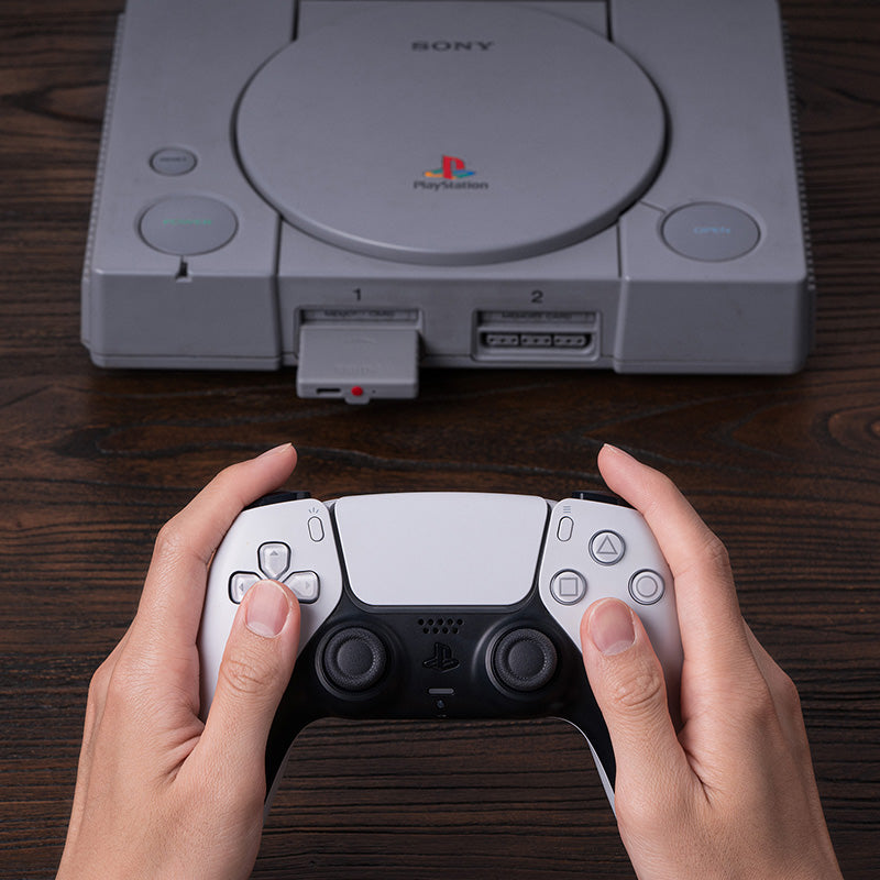 8BitDo Retro Receiver for PS1 PS2 - Adapter Design for Flexible Gaming Connections