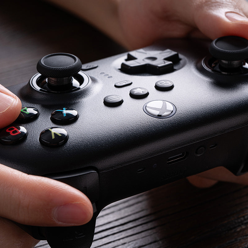 8BitDo Ultimate 3-mode Controller for Xbox (Wired for Xbox Series X|S and Xbox One Wireless for Windows and Android) - Controller Design for Streamlined Gaming Sessions
